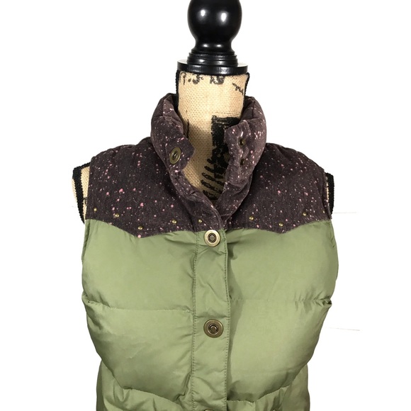 Old Navy Puffer Vest Size M Green - Picture 2 of 5